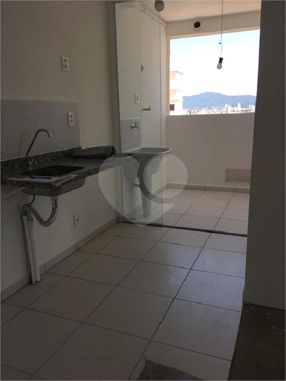 3 dormitórios condomínio clube