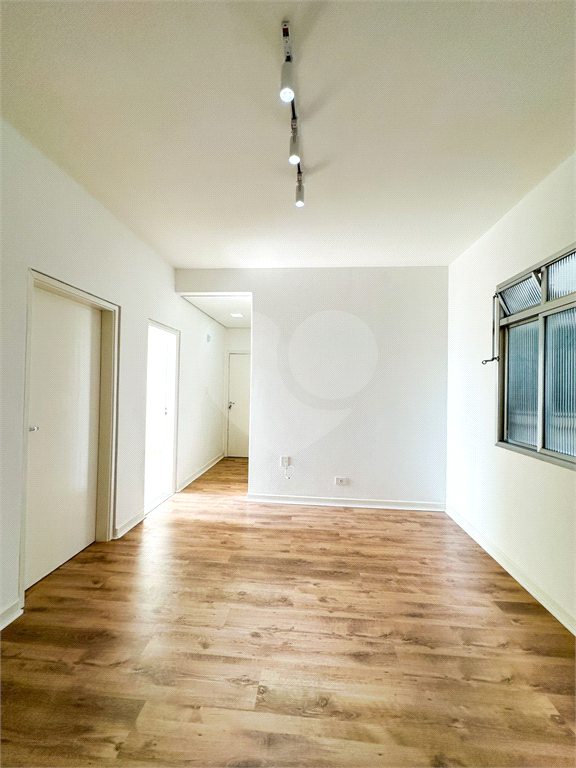 APARTAMENTO em BARRA FUNDA