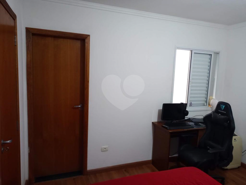 Sobrado, 3 quartos, 3 suítes, 4 vagas, 