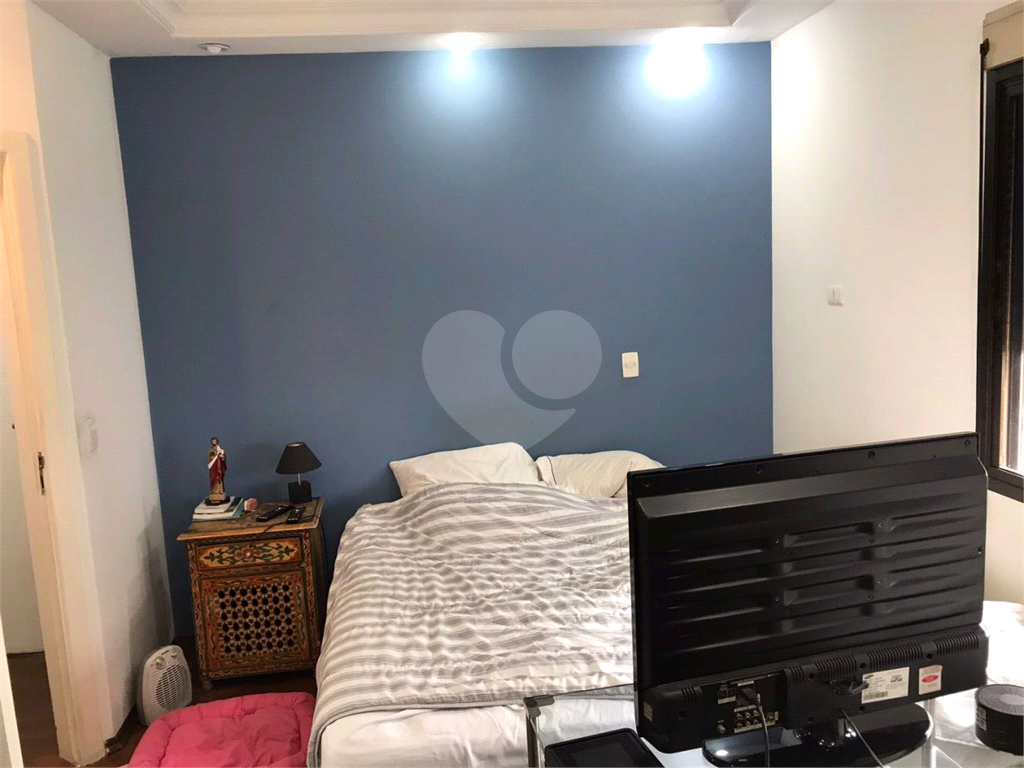 APARTAMENTO em MORUMBI