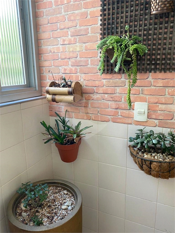 APARTAMENTO em JARDIM PAULISTA