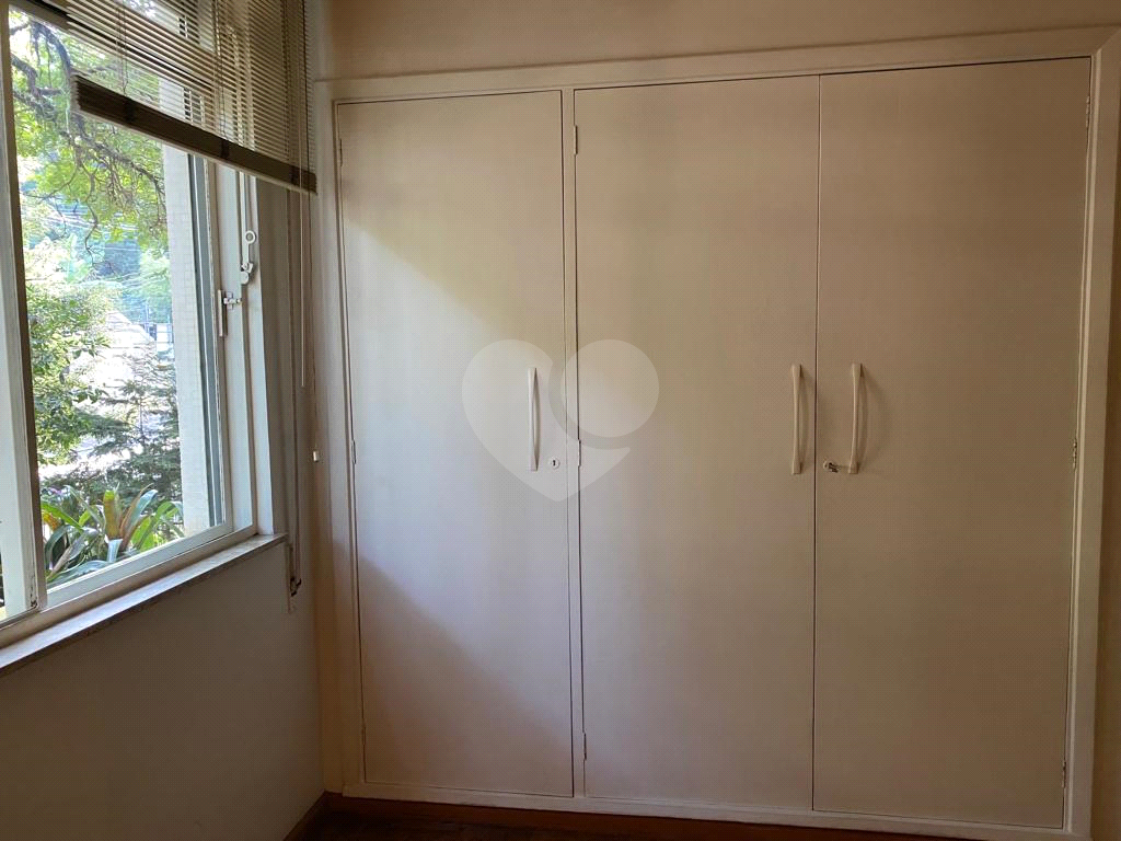 APARTAMENTO em JARDIM PAULISTA