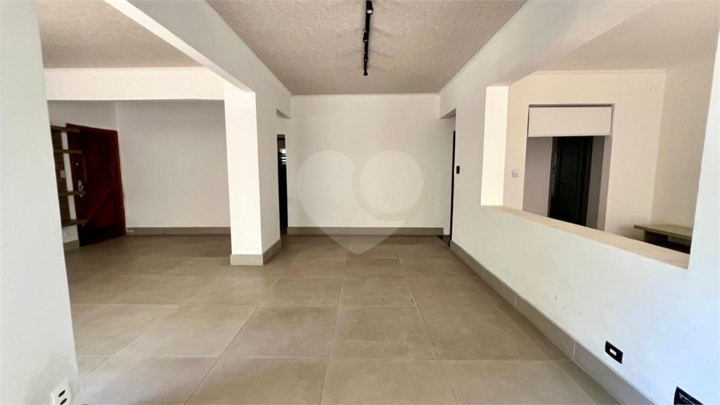 APARTAMENTO em JARDIM PAULISTA