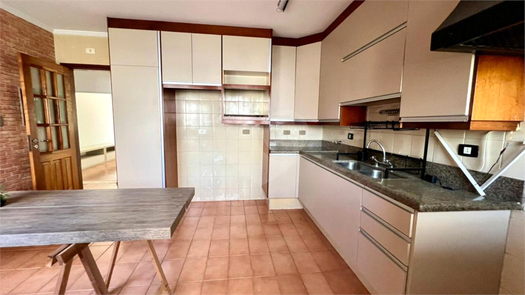 APARTAMENTO em JARDIM PAULISTA