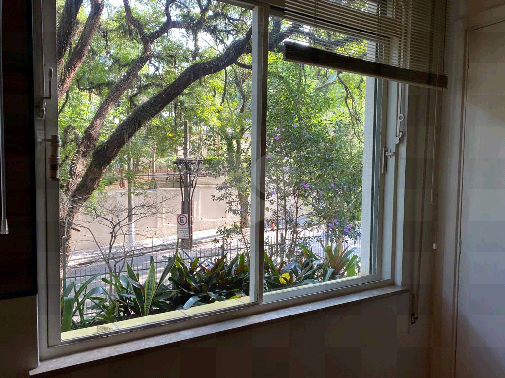 APARTAMENTO em JARDIM PAULISTA