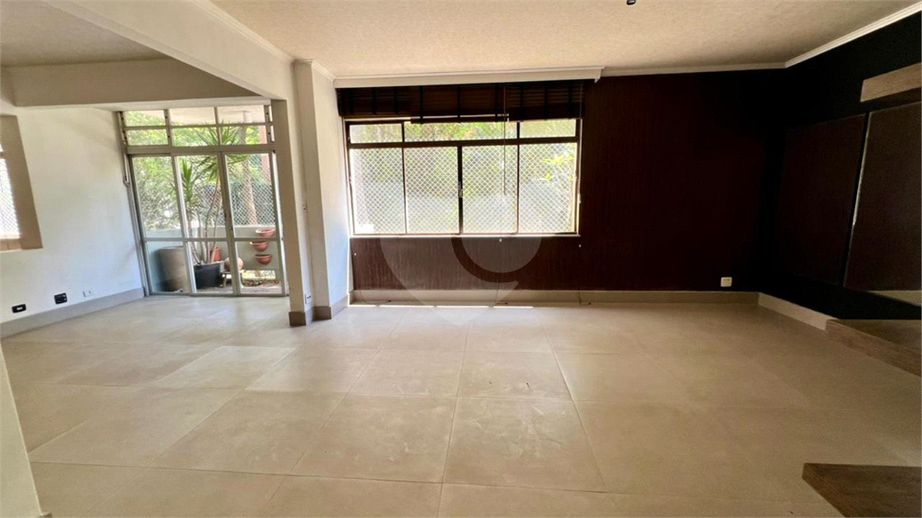 APARTAMENTO em JARDIM PAULISTA