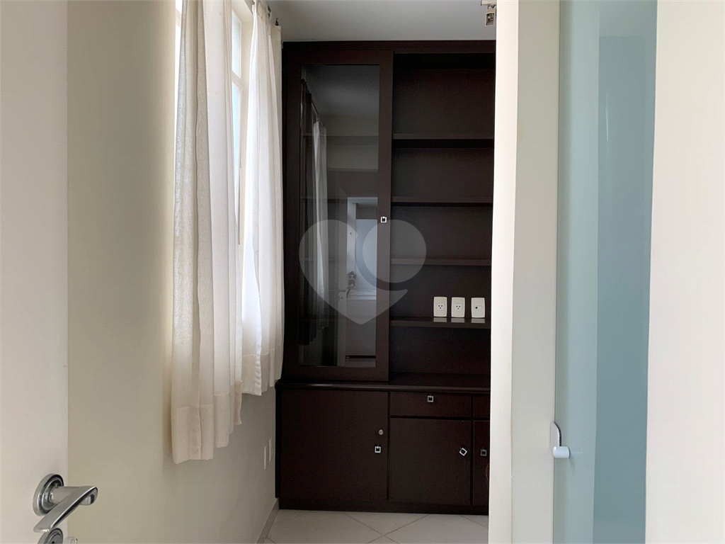 Excelente Apartamento - Jardins, com 2 dormitórios+3o. reversível, Escritório (HOME OFFICE), 1 vaga