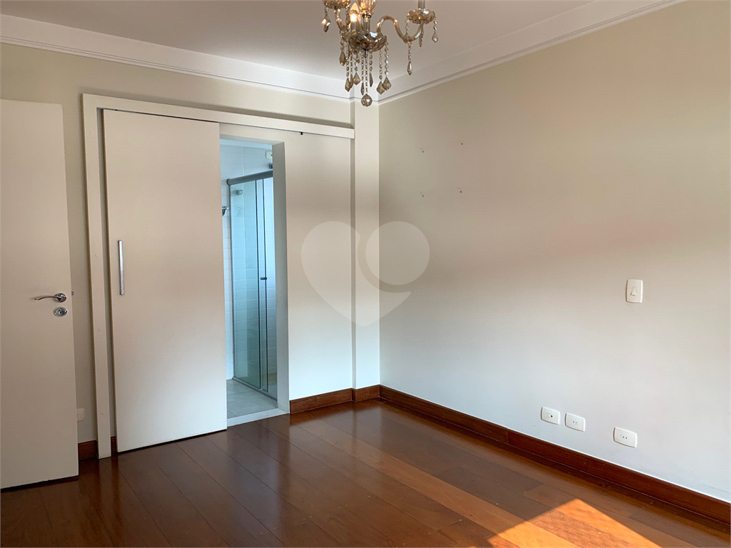 Excelente Apartamento - Jardins, com 2 dormitórios+3o. reversível, Escritório (HOME OFFICE), 1 vaga