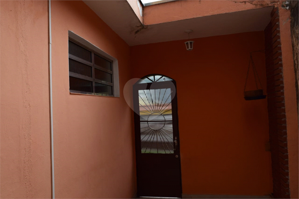 SOBRADO ÓTIMA LOCALIZAÇÃO  200 AC