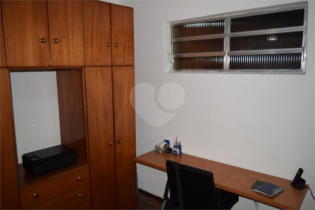 SOBRADO ÓTIMA LOCALIZAÇÃO  200 AC