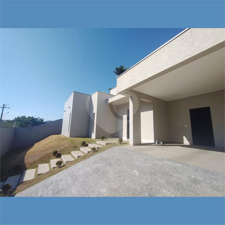 Casa térrea Atibaia (novíssima)