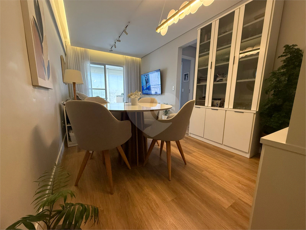 Apartamento à venda na Parada Inglesa . Com 2 dormitórios, 1 suíte, Varanda Gourmet e 1 vaga.