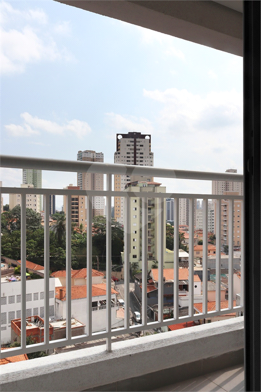 Condomínio com aptos de 2 dormitórios, 1 suíte, 1 ou 2 vagas, próximo ao metrô Parada Inglesa.