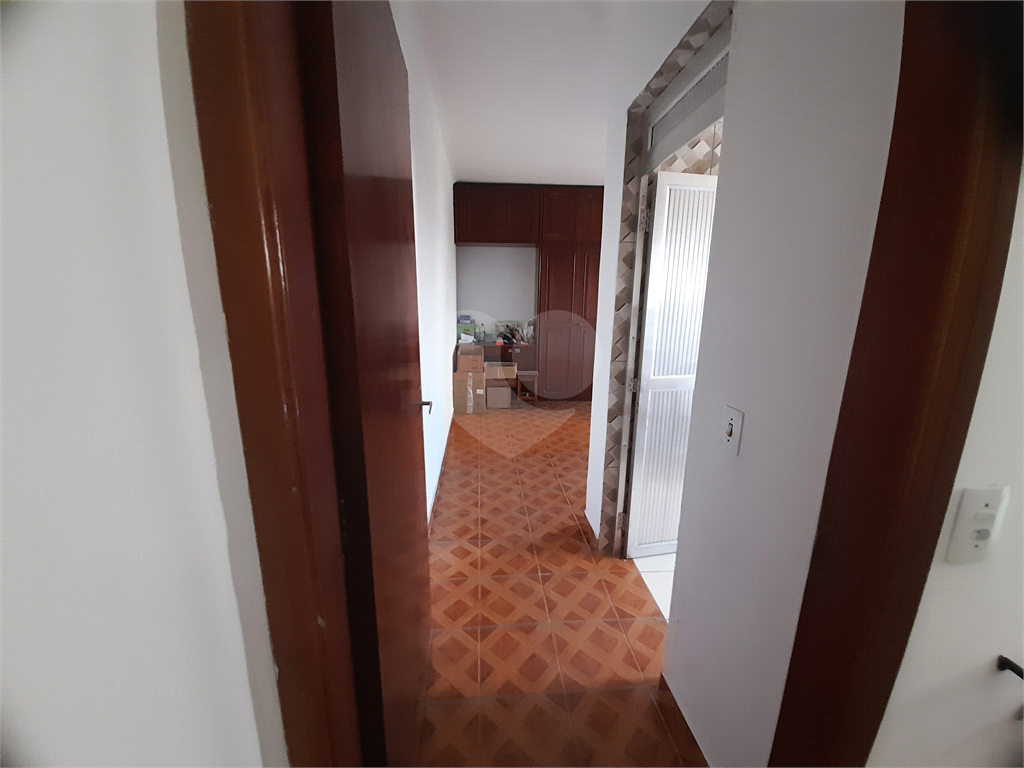 Sobrado para venda ou locação.