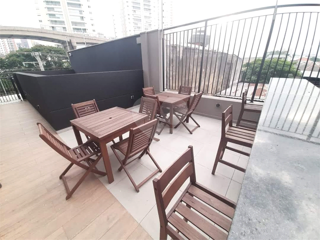 APARTAMENTO em VILA PRUDENTE