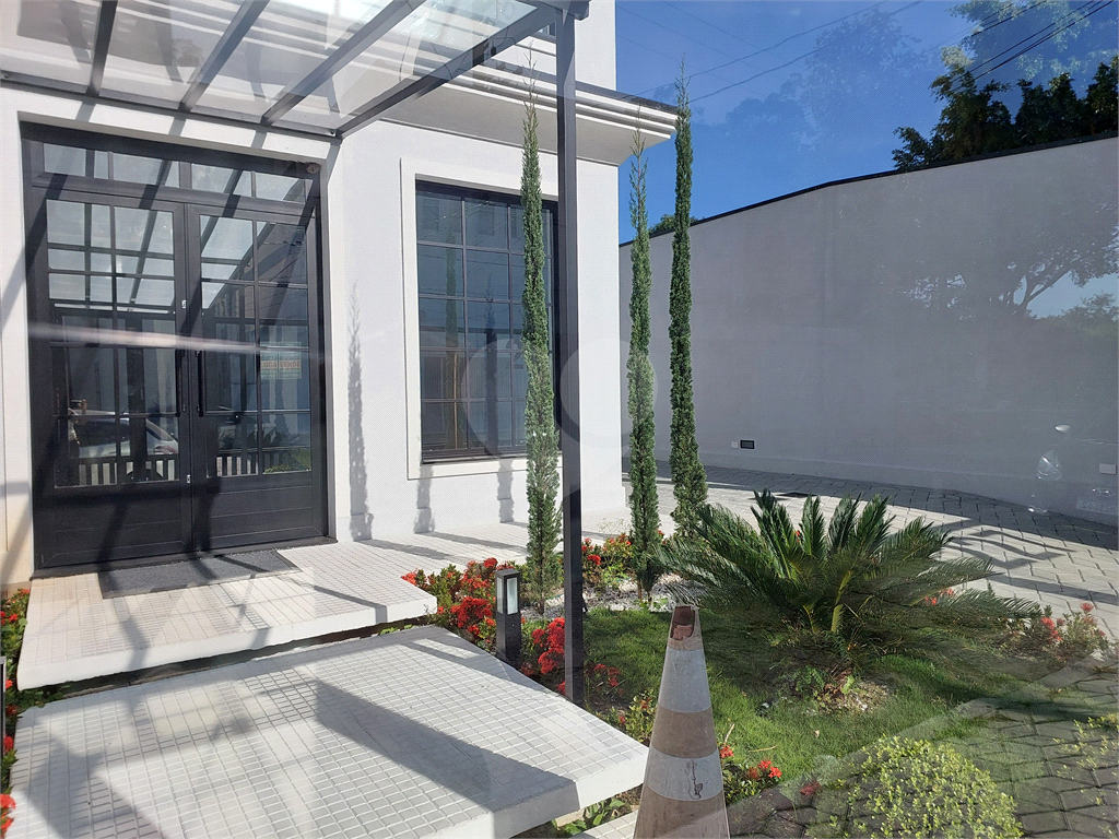 NOVO PRÉDIO COMERCIAL NA BRAZ LEME , 300 M² IMPECÁVEL COM ELEVADOR, PÉ DIREITO DUPLO