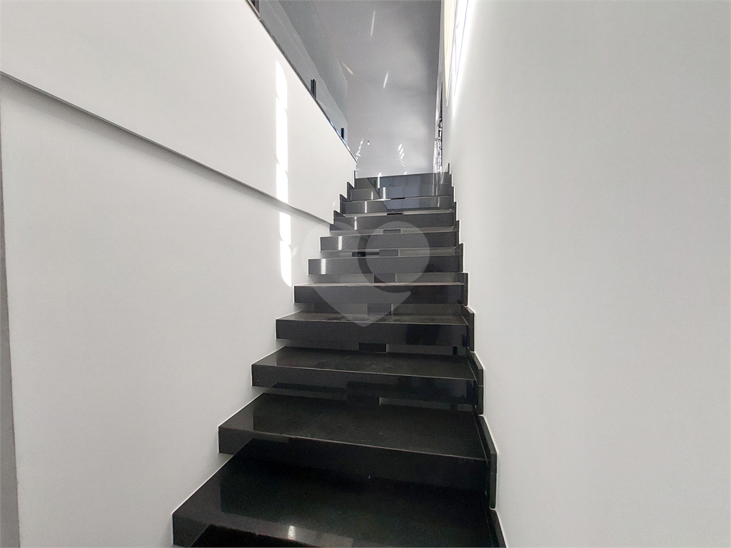 NOVO PRÉDIO COMERCIAL NA BRAZ LEME , 300 M² IMPECÁVEL COM ELEVADOR, PÉ DIREITO DUPLO