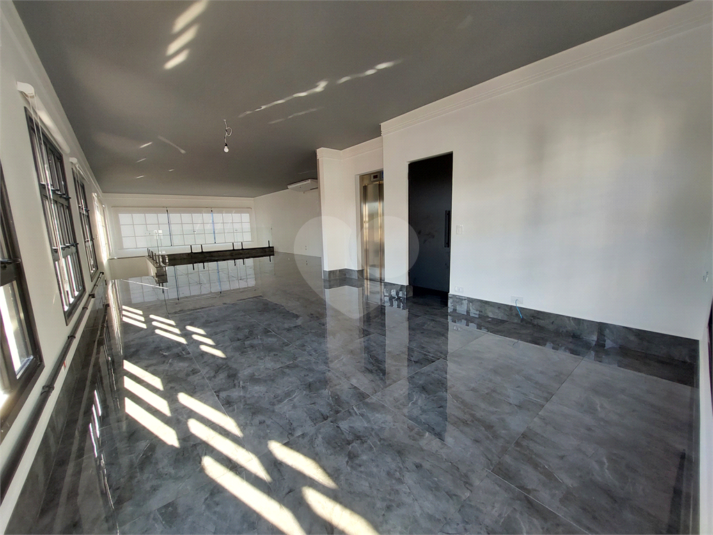 NOVO PRÉDIO COMERCIAL NA BRAZ LEME , 300 M² IMPECÁVEL COM ELEVADOR, PÉ DIREITO DUPLO
