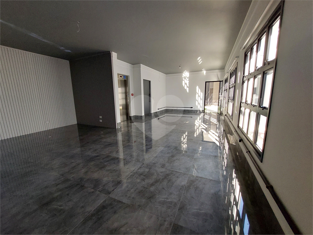 NOVO PRÉDIO COMERCIAL NA BRAZ LEME , 300 M² IMPECÁVEL COM ELEVADOR, PÉ DIREITO DUPLO