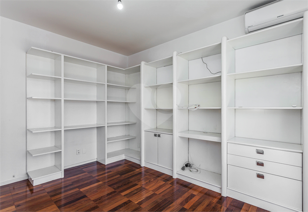 APARTAMENTO em JARDIM AMÉRICA