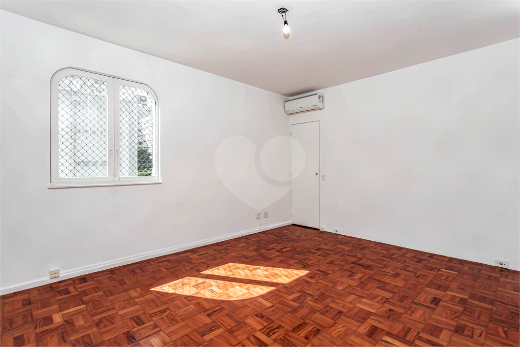 APARTAMENTO em JARDIM AMÉRICA