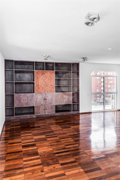 APARTAMENTO em JARDIM AMÉRICA