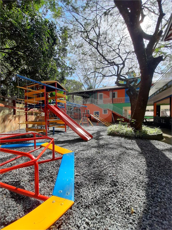 Sitio Pousada Espaço Canada Com todo conforto e lazer completo contando com 80vagas de veículos