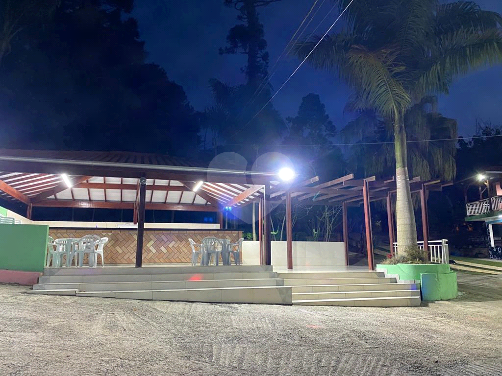 Sitio Pousada Espaço Canada Com todo conforto e lazer completo contando com 80vagas de veículos