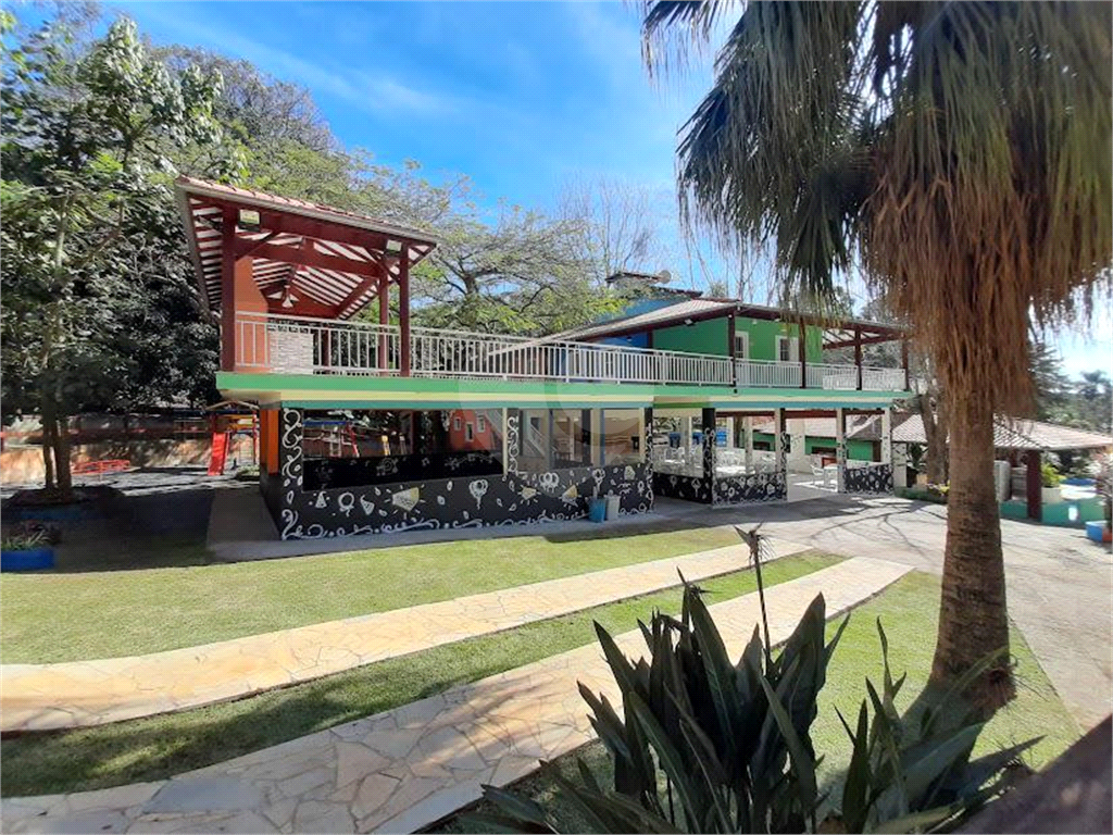 Sitio Pousada Espaço Canada Com todo conforto e lazer completo contando com 80vagas de veículos