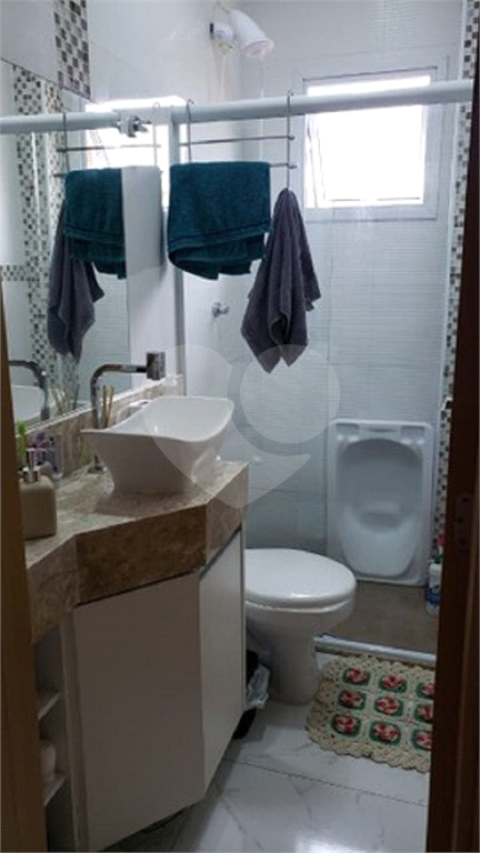Casa em condomínio fechado na Praia Grande - Bairro Caiçara 