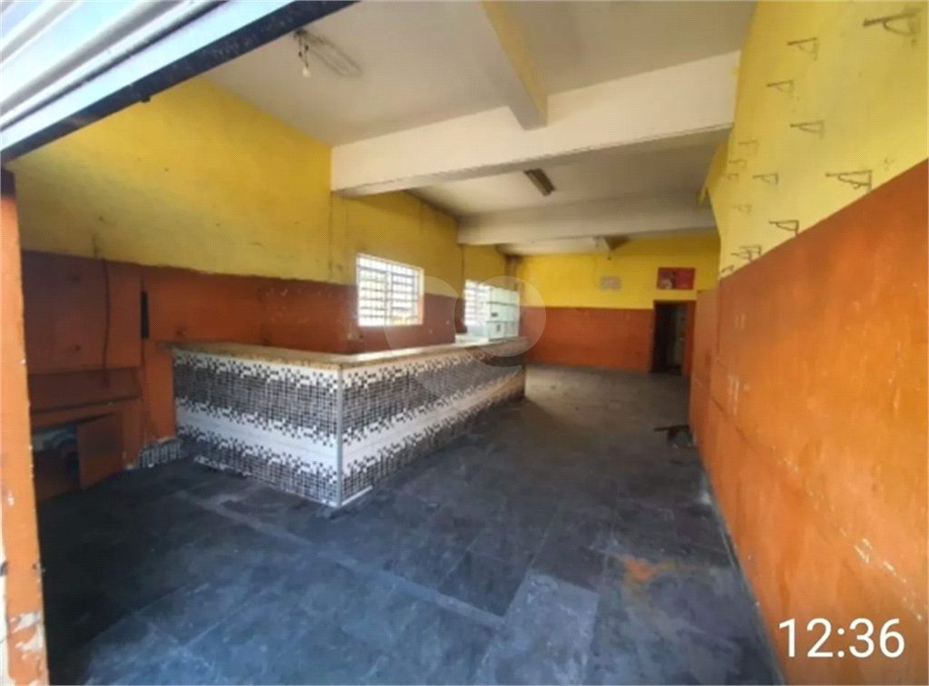 Imóvel Comercial e Residencial à Venda – Oportunidade em Avenida de Grande Movimento!