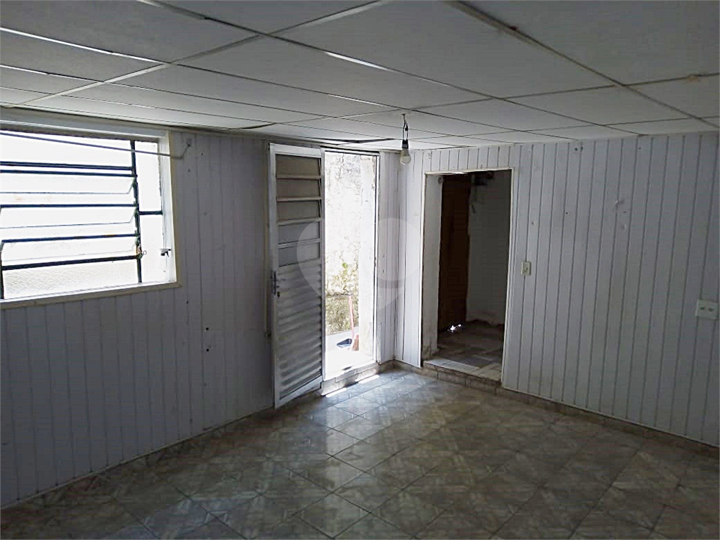 Terreno para futuras instalações