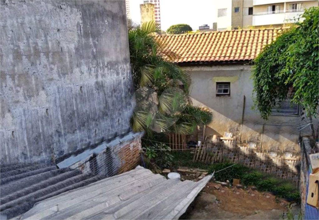 Ótimo como terreno para futuras instalações