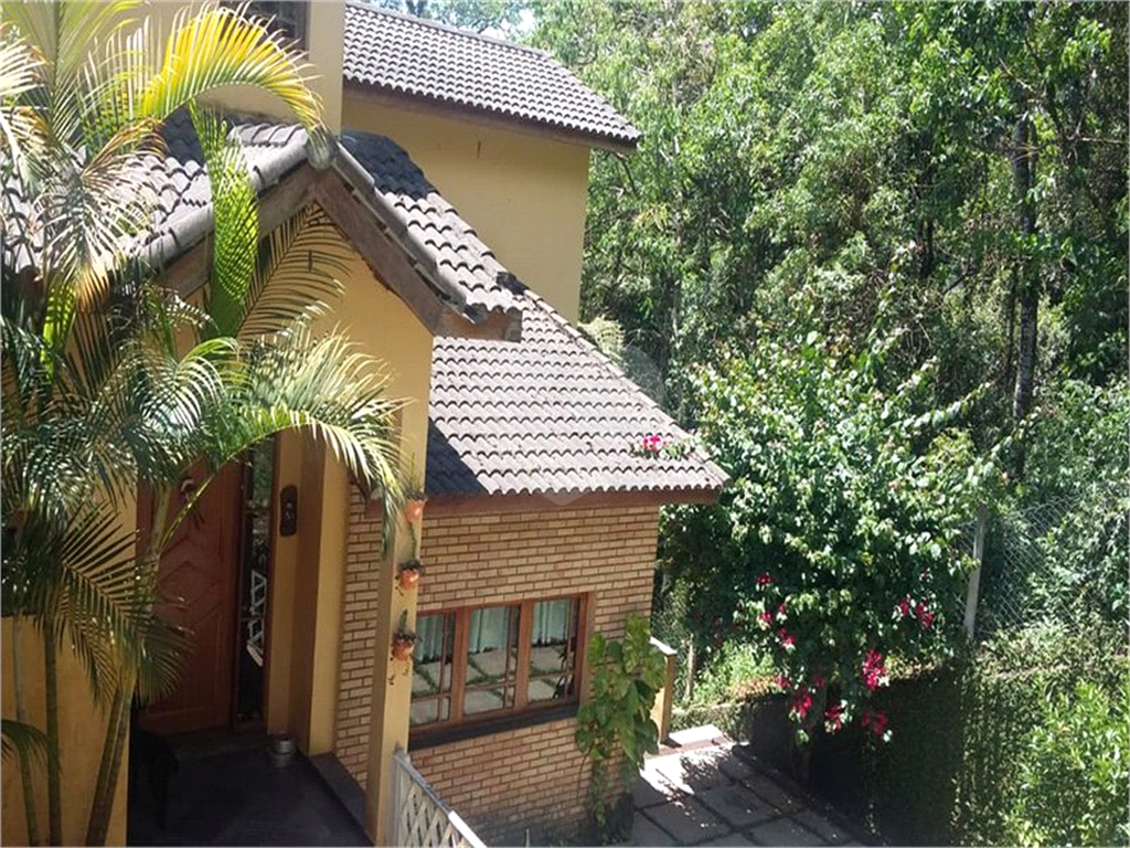 Casa de Condomínio à venda com 5 quartos, 400m² - Foto 1