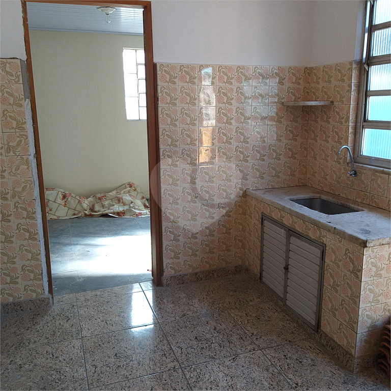 Casa à venda com 2 quartos, 68m² - Foto 18