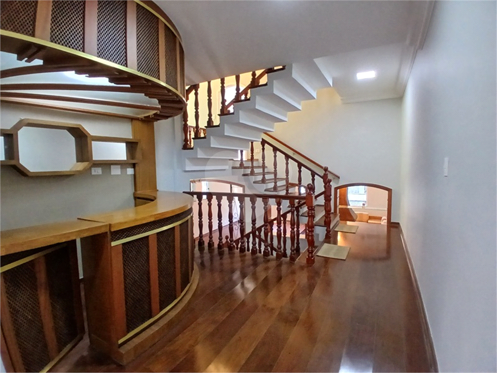 VENDA Casa Alto Padrão | Jardim França – 438m², Elevador, 4 Suítes, Reforma Impecável, Pronta para Morar