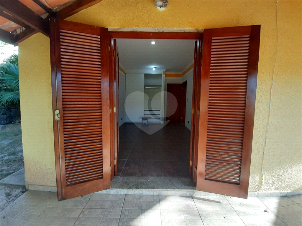 Casa de Condomínio à venda com 5 quartos, 320m² - Foto 2