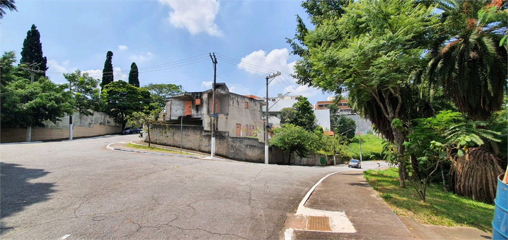 Ótimo terreno para investidores com 852 metros no Jardim França.