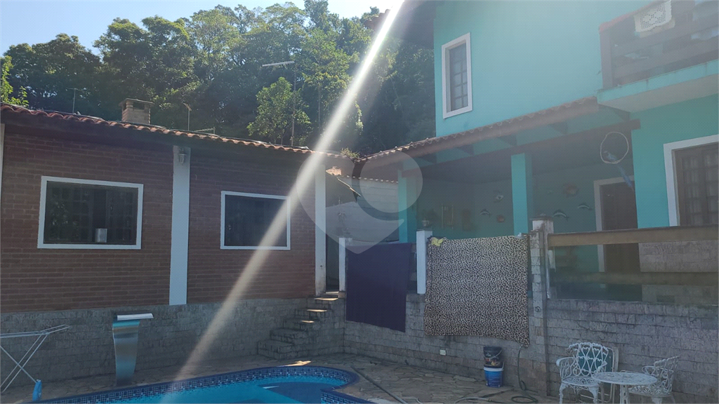 Casa de Condomínio à venda com 4 quartos, 250m² - Foto 11