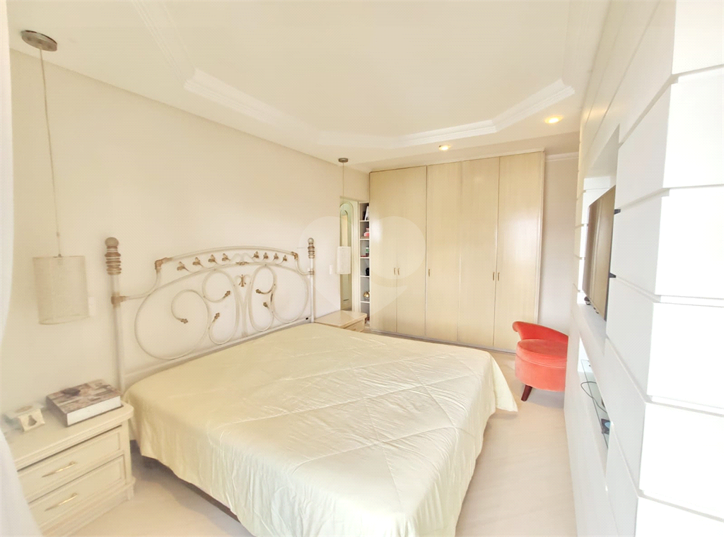 Apartamento com 3 suítes e hidromassagem 
