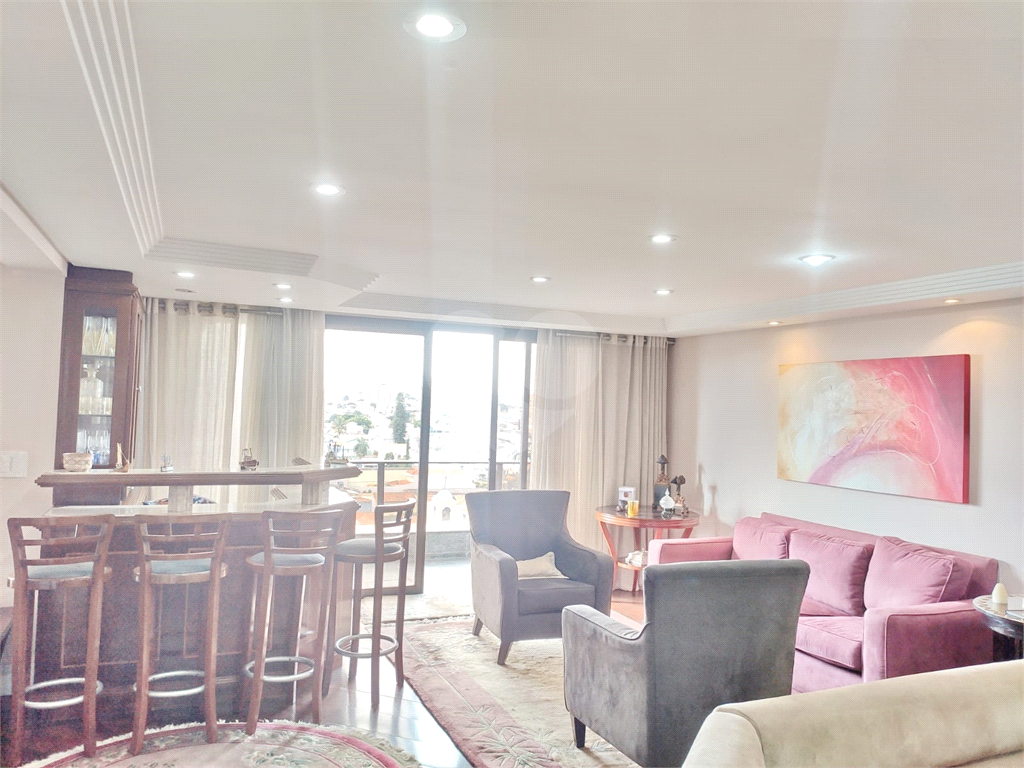 Apartamento com 3 suítes e hidromassagem 