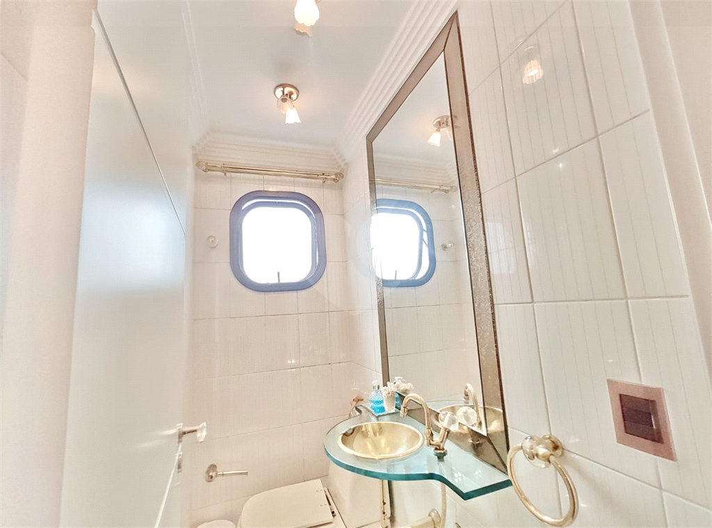 Apartamento com 3 suítes e hidromassagem 