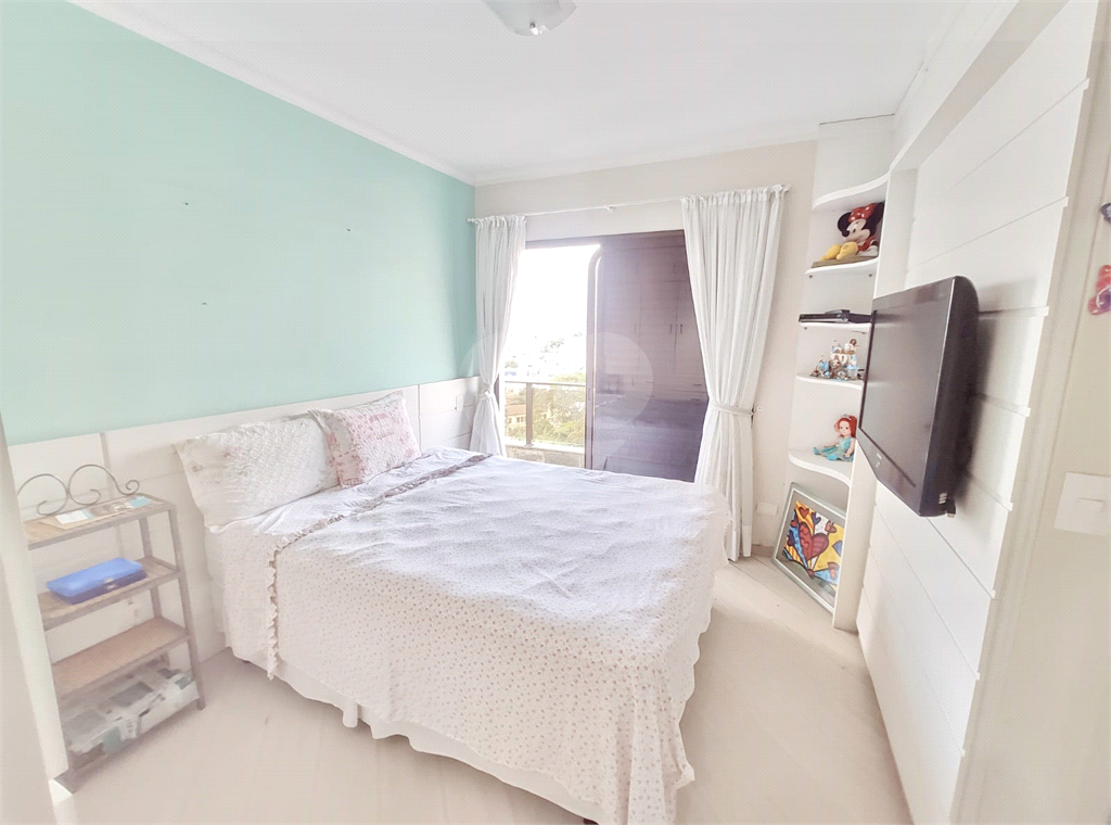 Apartamento com 3 suítes e hidromassagem 