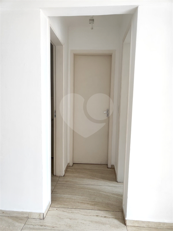 APARTAMENTO em CASA VERDE