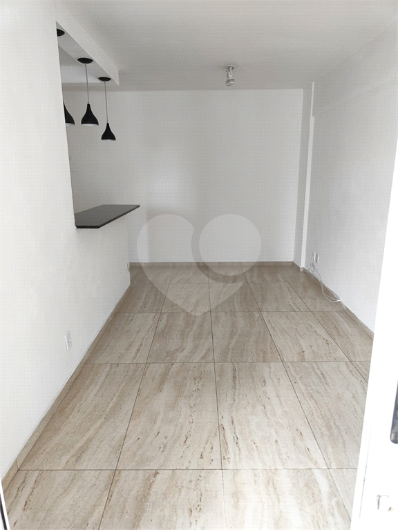 APARTAMENTO em CASA VERDE