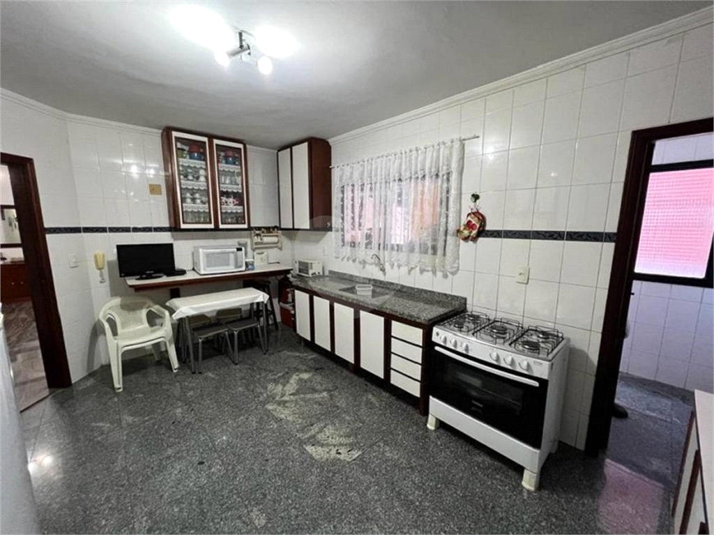 Apartamento à venda no Canto do Forte - 168m² com 4 quartos e 2 vagas