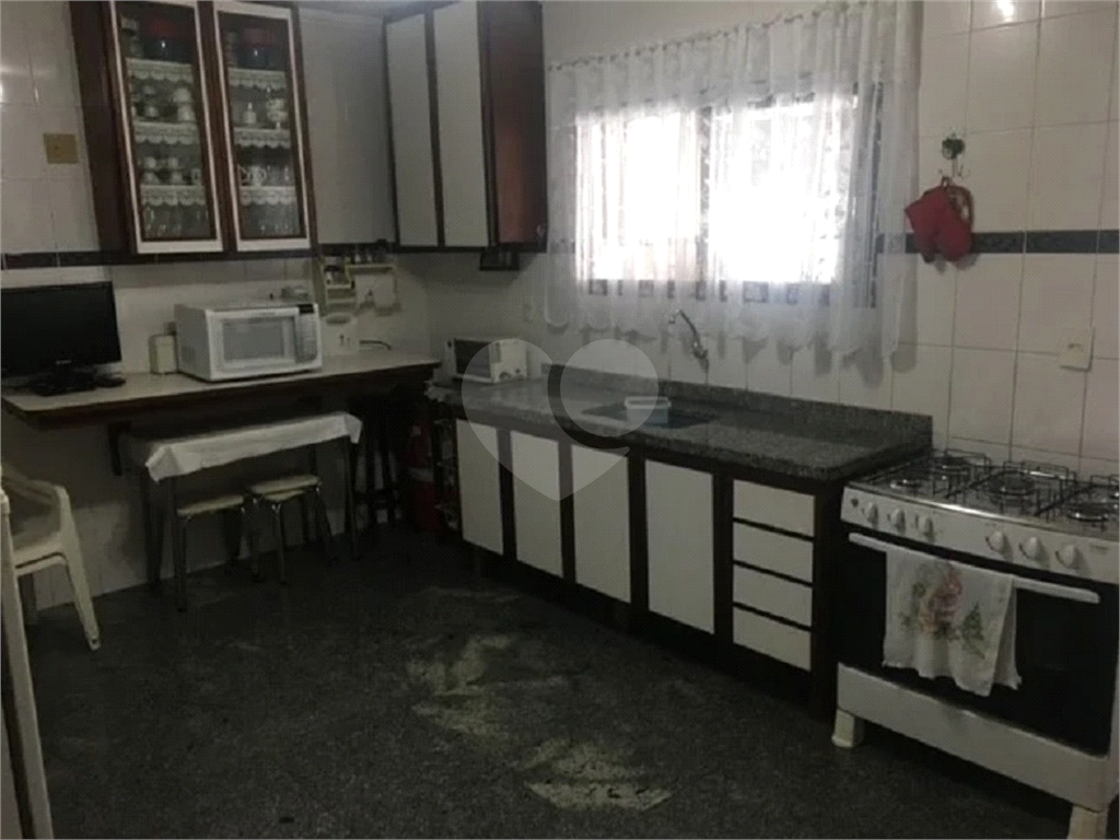 Apartamento à venda no Canto do Forte - 168m² com 4 quartos e 2 vagas