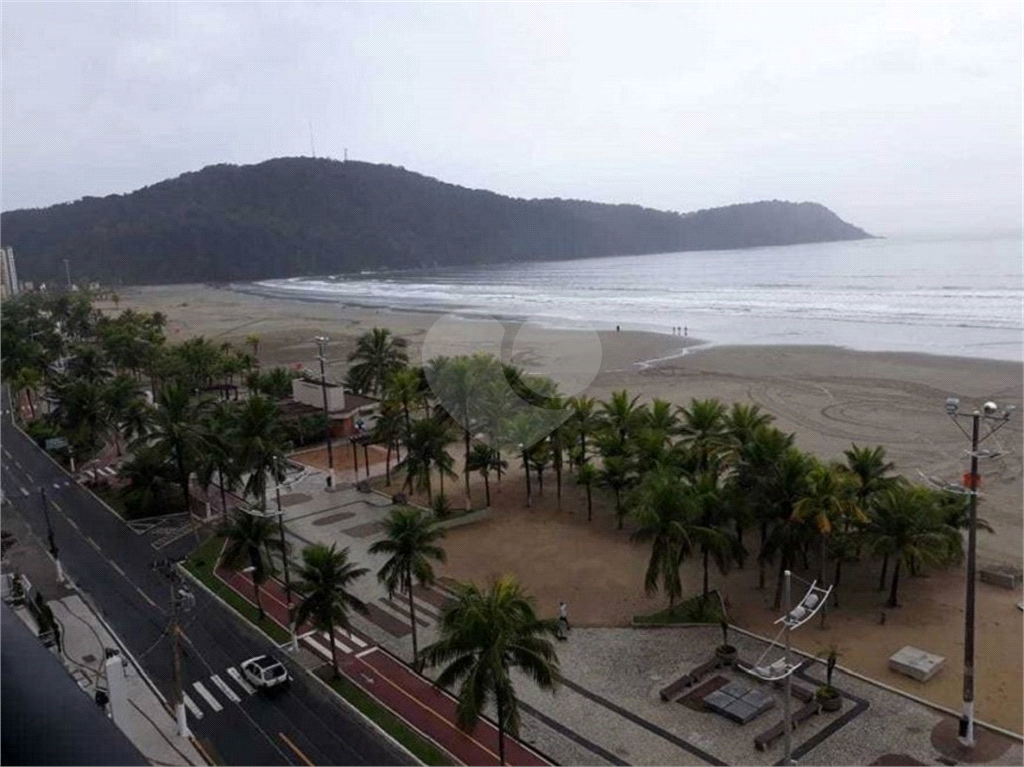 Apartamento à venda no Canto do Forte - 168m² com 4 quartos e 2 vagas