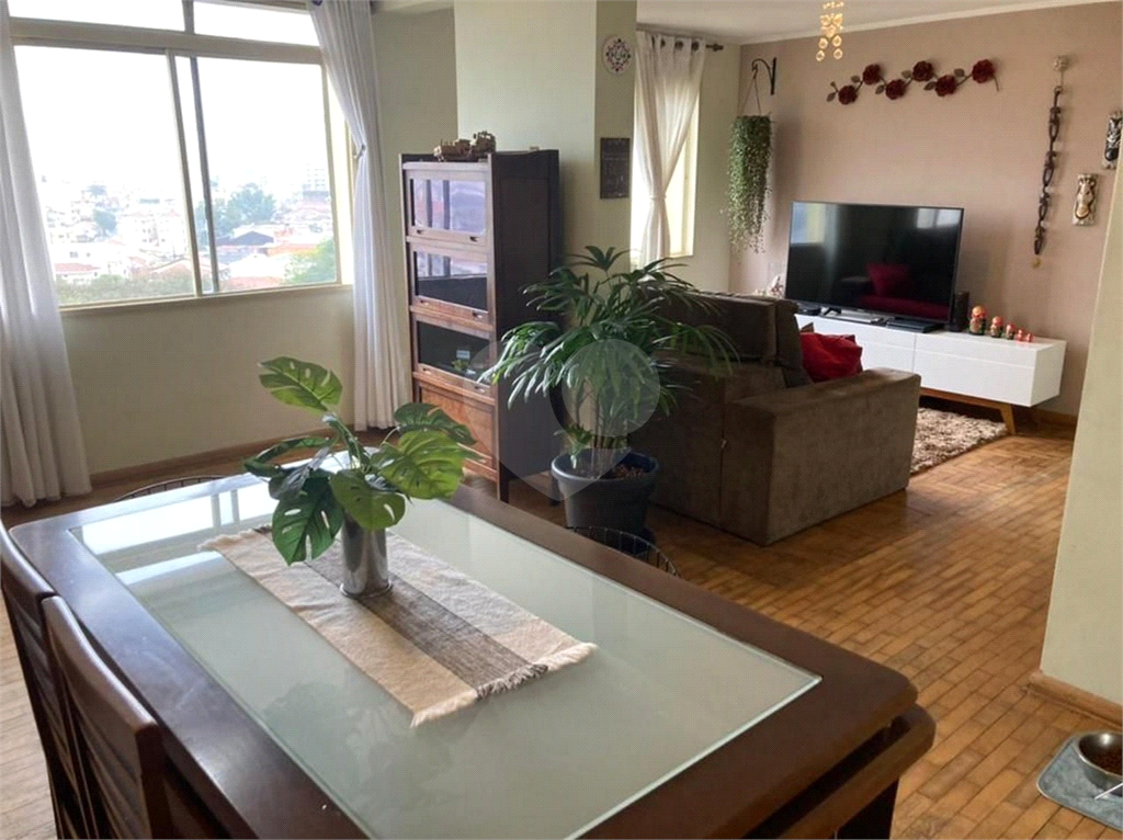 APARTAMENTO em SANTANA