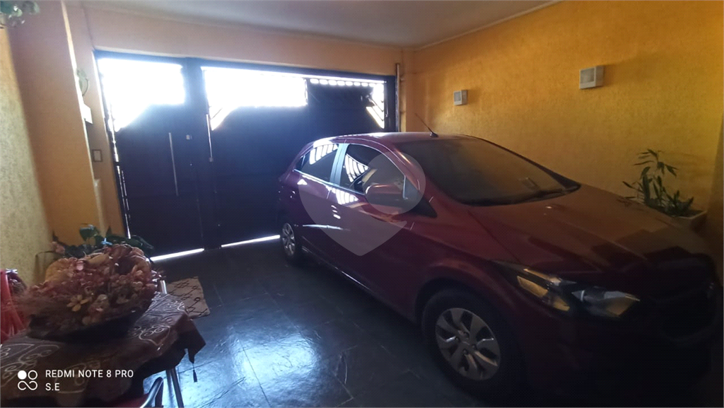 Sobrado Vila Nivi com 3 dormitórios, 1 suíte, 5 vagas